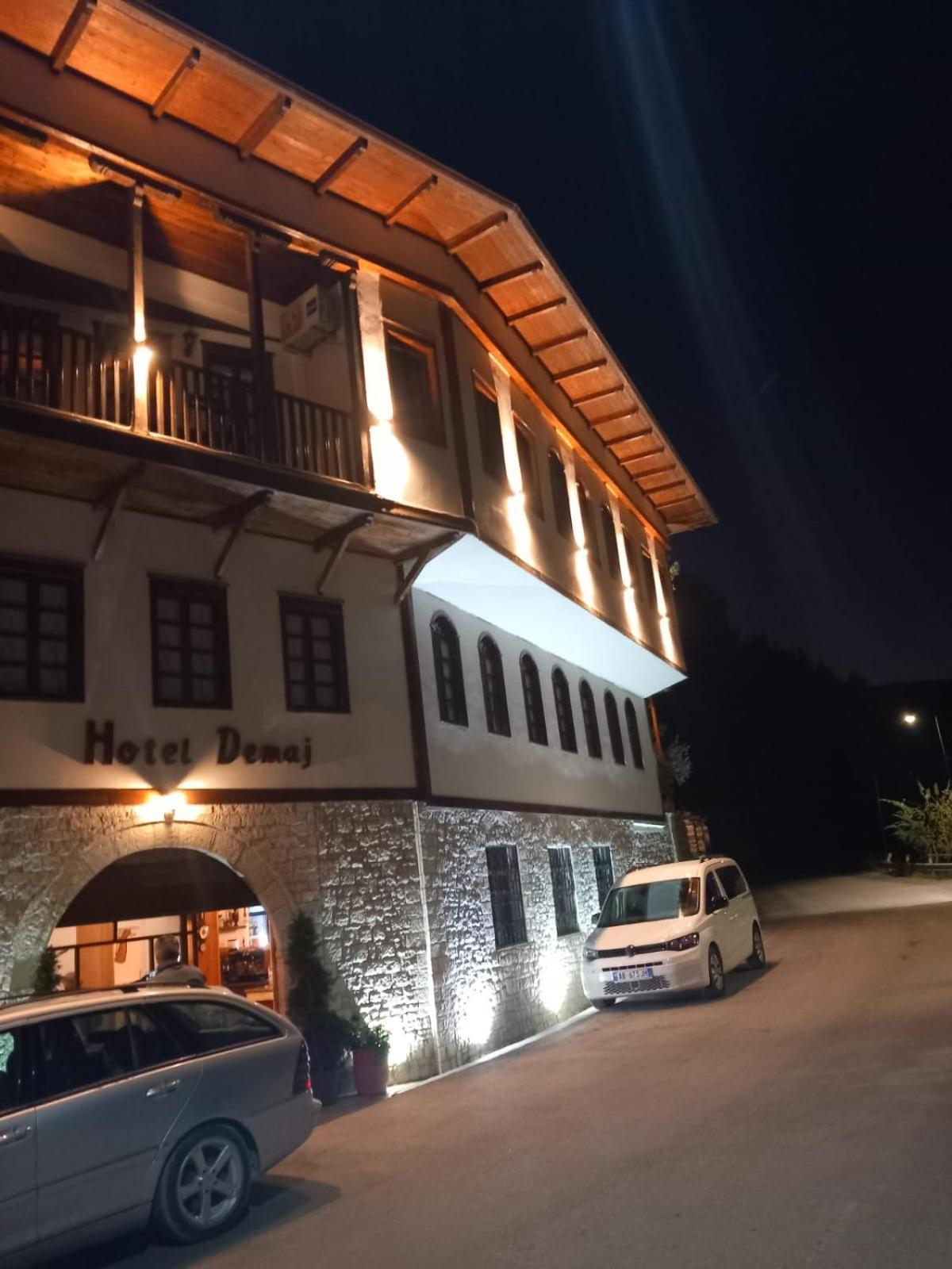 Hotel Demaj Берат Экстерьер фото