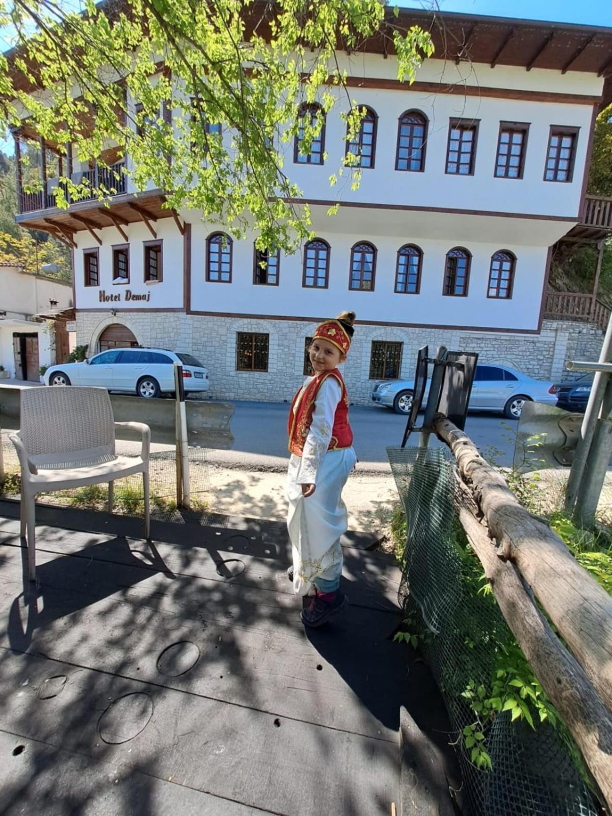 Hotel Demaj Берат Экстерьер фото