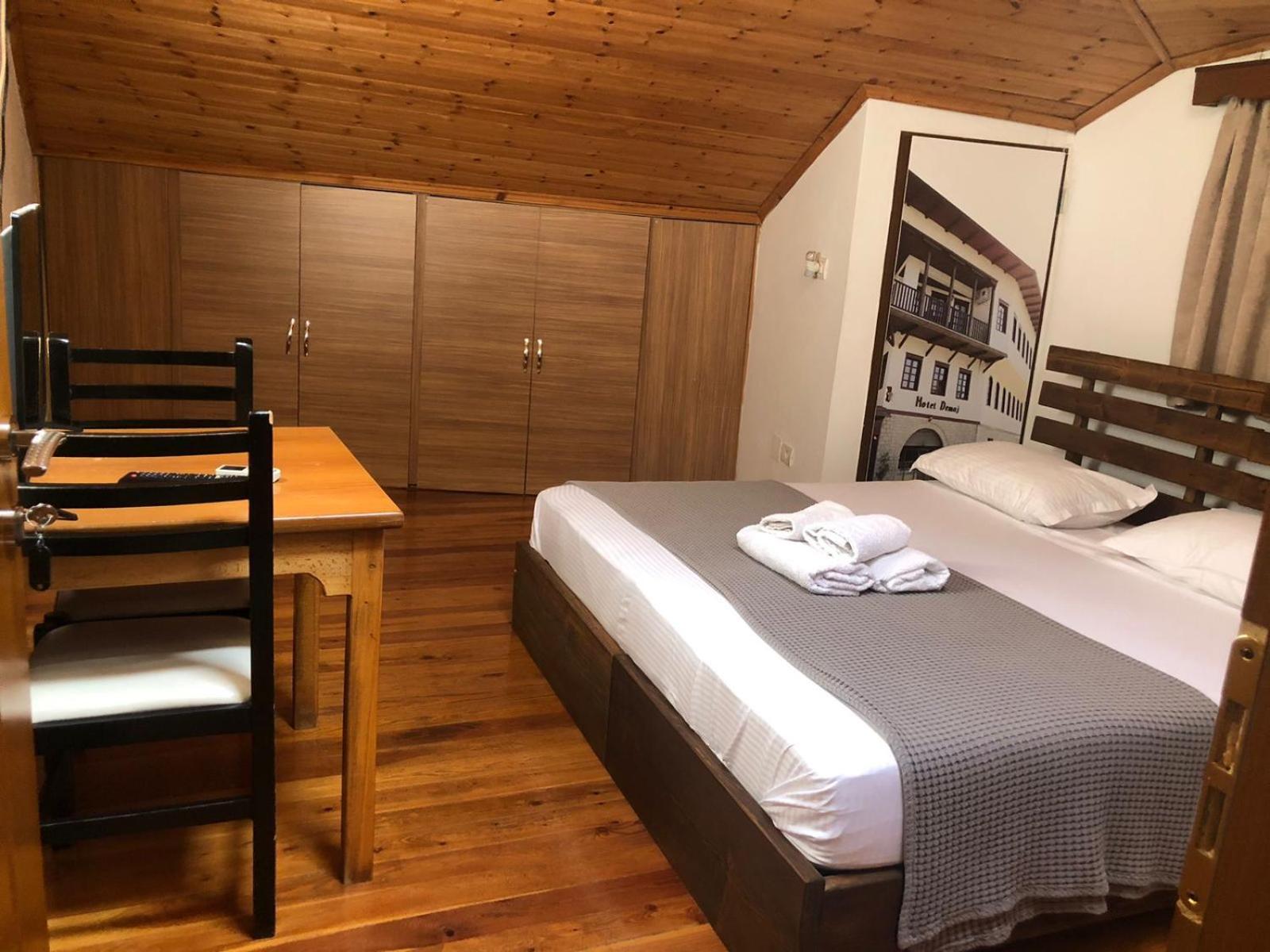Hotel Demaj Берат Экстерьер фото
