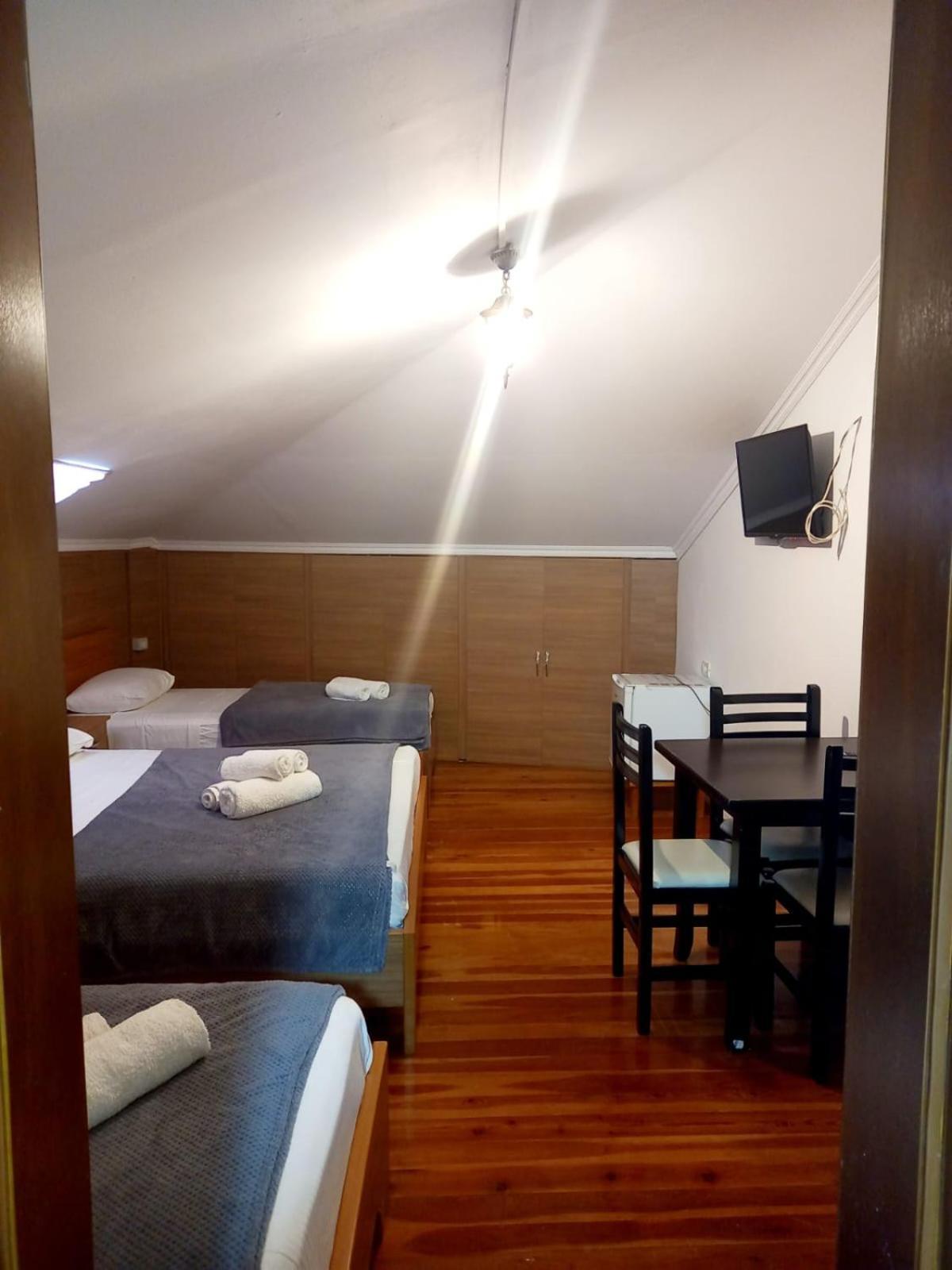 Hotel Demaj Берат Экстерьер фото