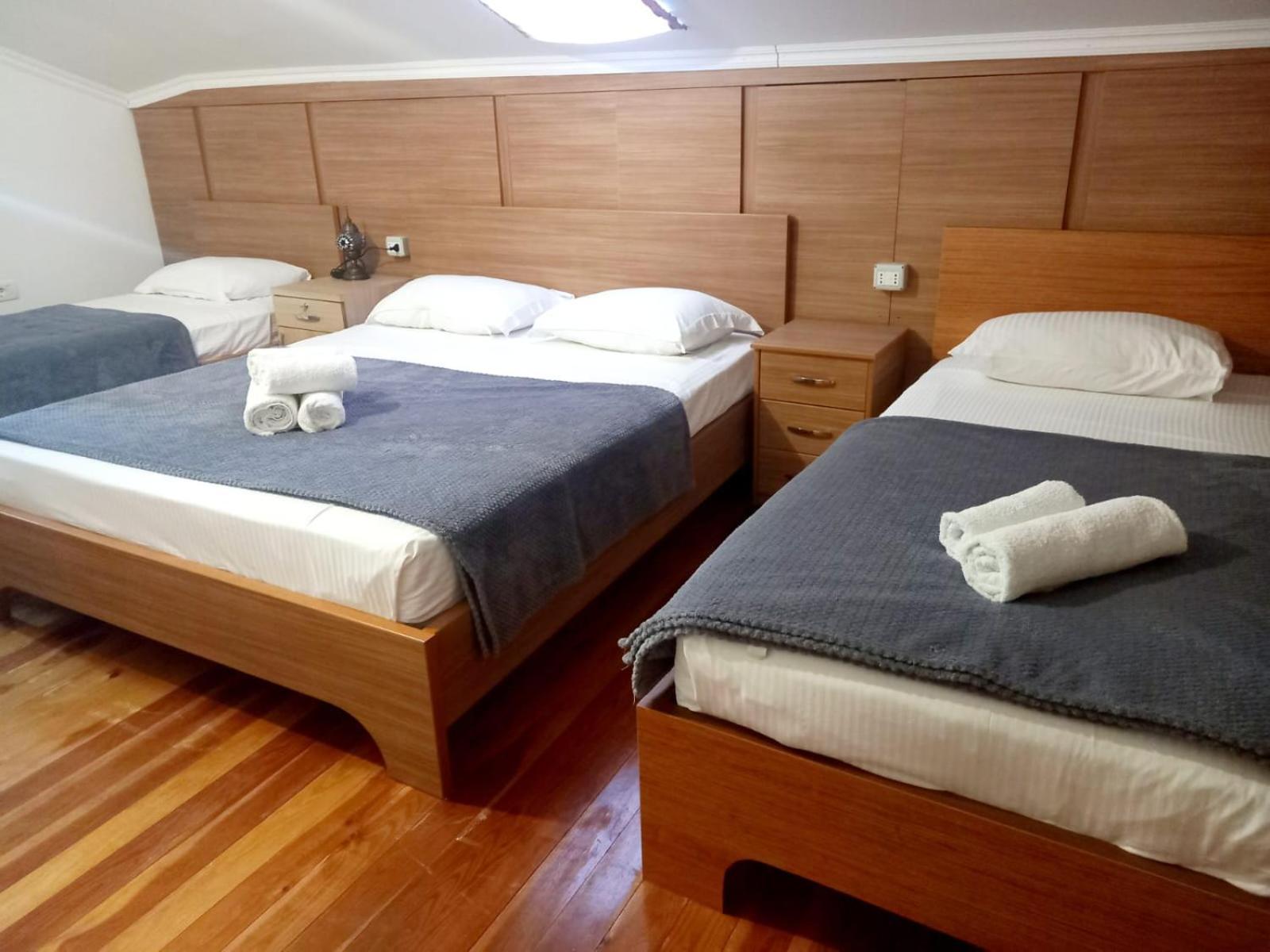 Hotel Demaj Берат Экстерьер фото