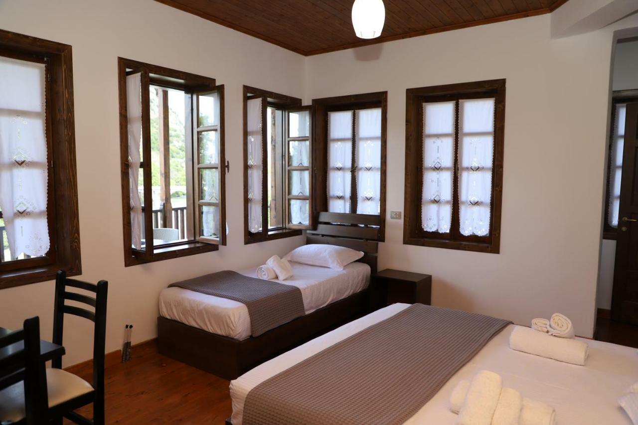 Hotel Demaj Берат Экстерьер фото