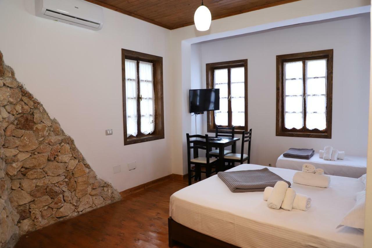 Hotel Demaj Берат Экстерьер фото