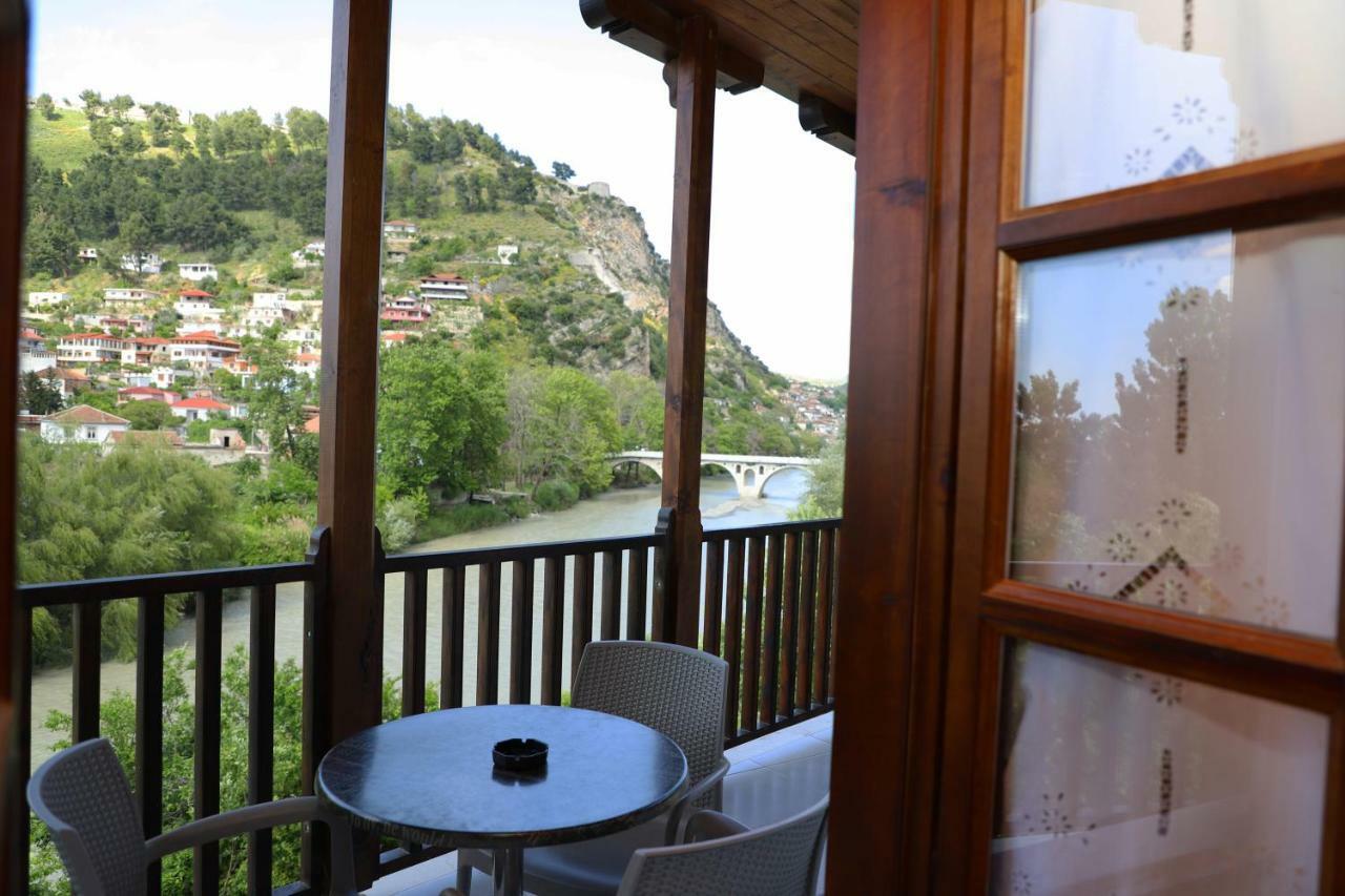 Hotel Demaj Берат Экстерьер фото