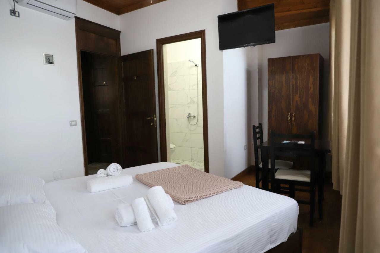 Hotel Demaj Берат Экстерьер фото