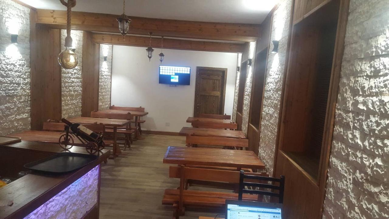 Hotel Demaj Берат Экстерьер фото